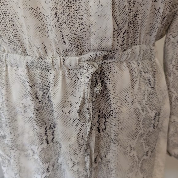 Snakeskin Print Wrap Dress - Picture 5 of 7